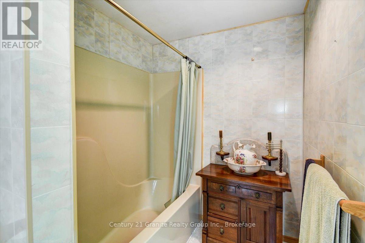 2077 Mink Lake Road, Hastings Highlands (Mcclure Ward), Ontario  K0L 1P0 - Photo 24 - X13437656
