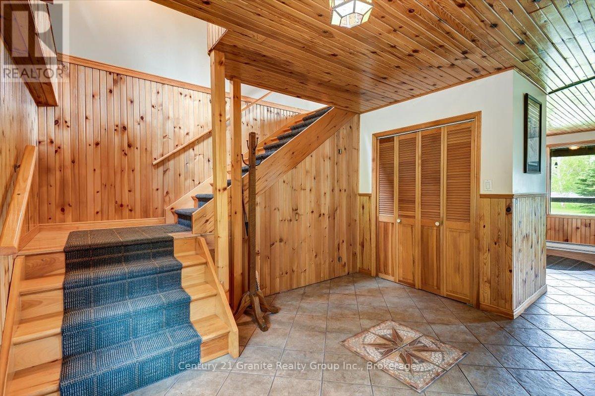 2077 Mink Lake Road, Hastings Highlands (Mcclure Ward), Ontario  K0L 1P0 - Photo 30 - X13437656