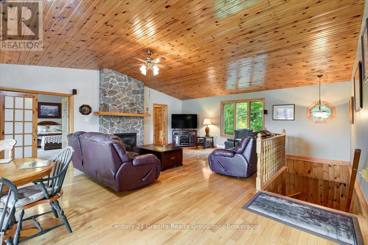 2077 Mink Lake Road, Hastings Highlands (Mcclure Ward), Ontario  K0L 1P0 - Photo 7 - X13437656