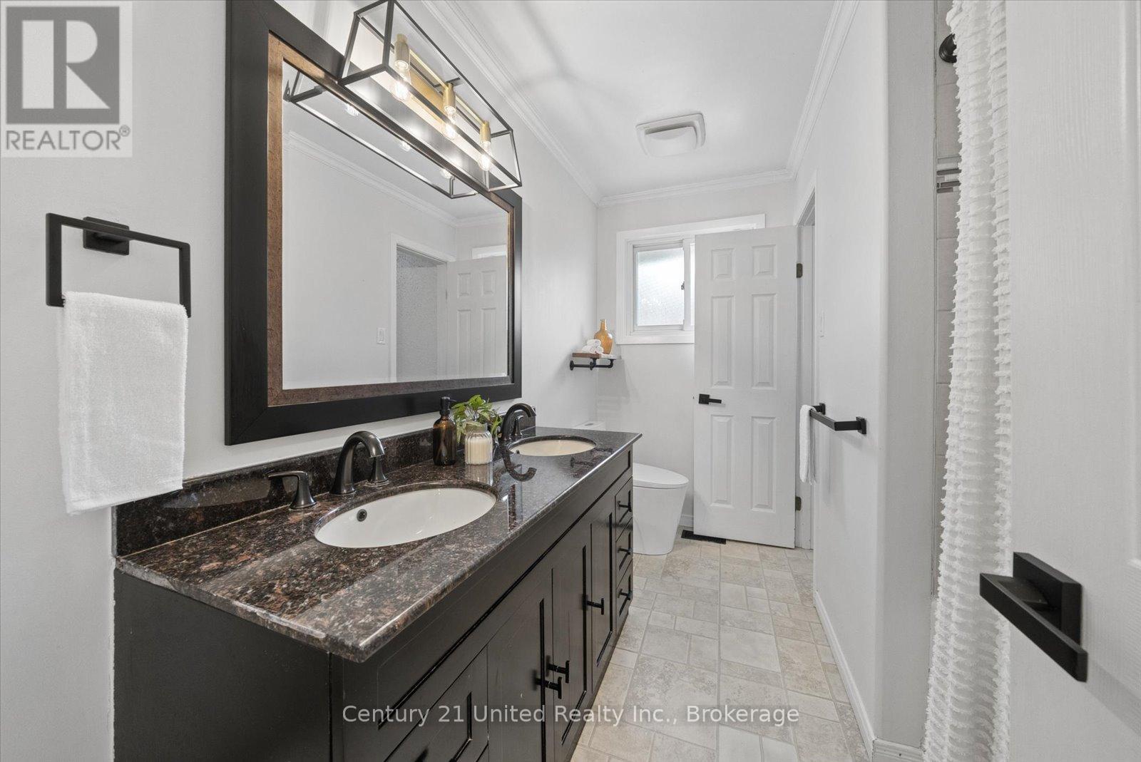 1267 Amundsen Avenue, Peterborough (Northcrest Ward 5), Ontario  K9H 6T5 - Photo 15 - X13437874