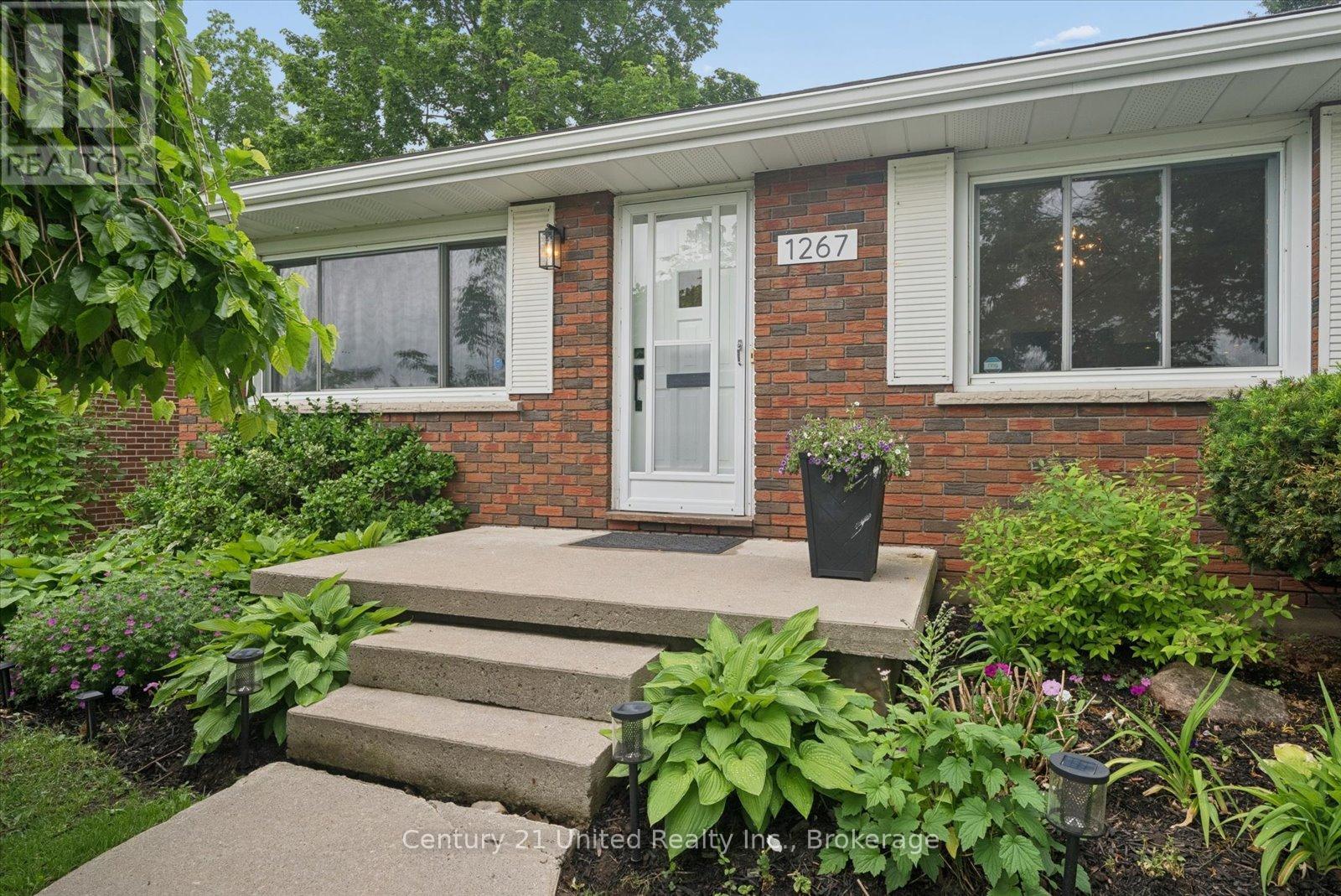 1267 Amundsen Avenue, Peterborough (Northcrest Ward 5), Ontario  K9H 6T5 - Photo 3 - X13437874
