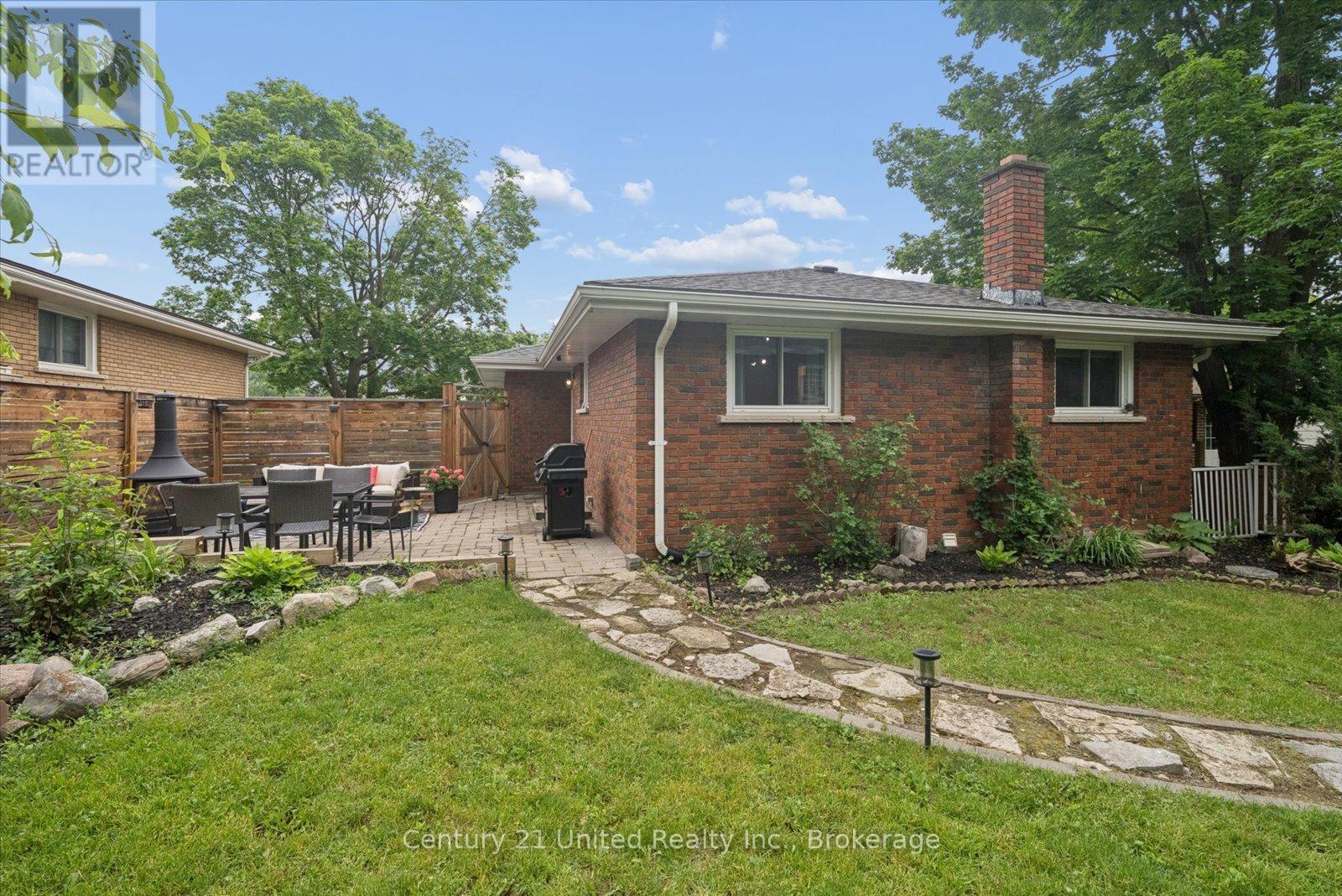 1267 Amundsen Avenue, Peterborough (Northcrest Ward 5), Ontario  K9H 6T5 - Photo 39 - X13437874
