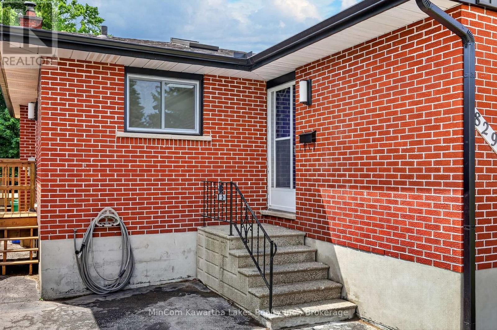 829 Orpington Road, Peterborough (Otonabee Ward 1), Ontario  K9J 4A6 - Photo 5 - X13438322