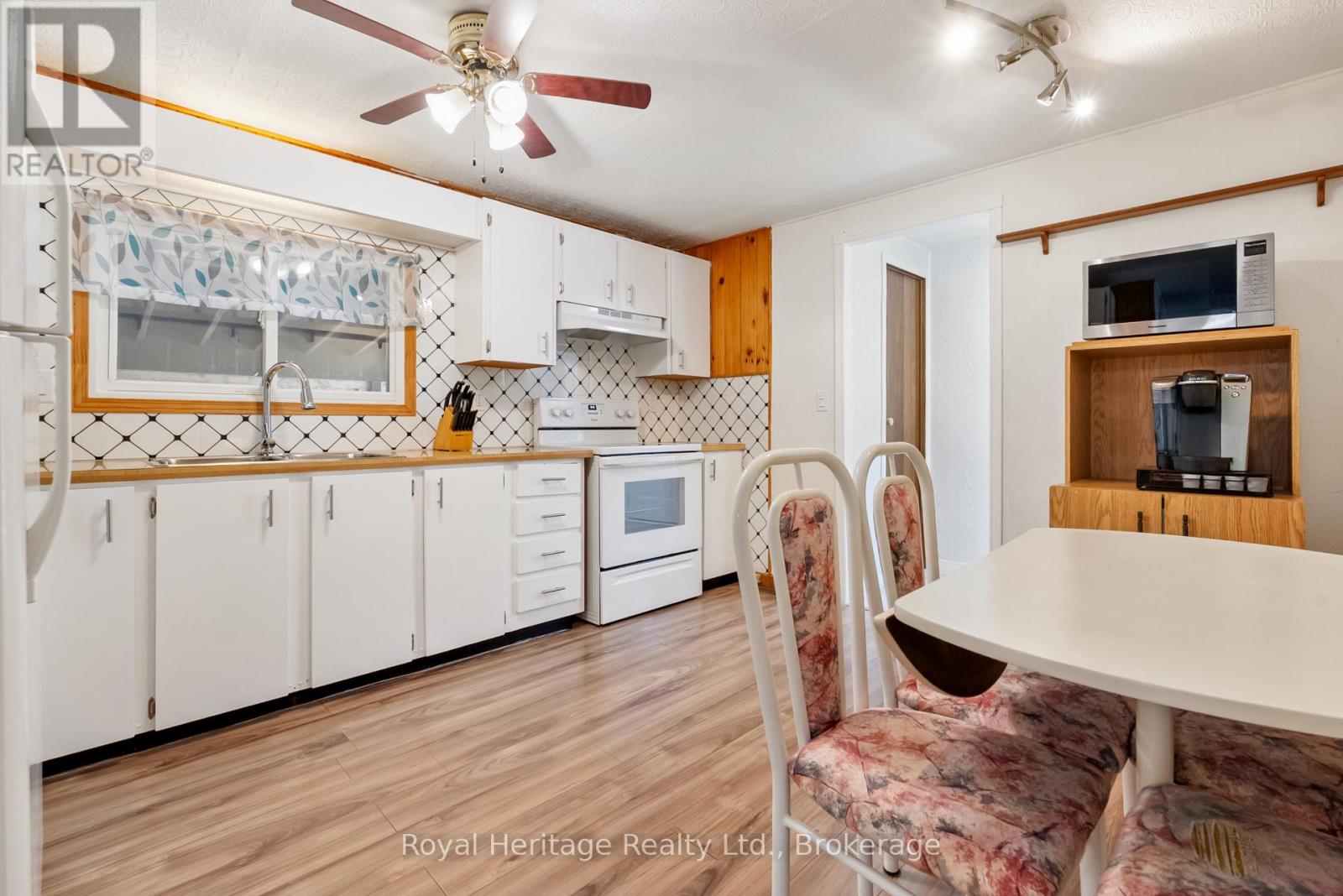 17 Circle Drive, Kawartha Lakes (Fenelon), Ontario  K9V 0H7 - Photo 10 - X13438356