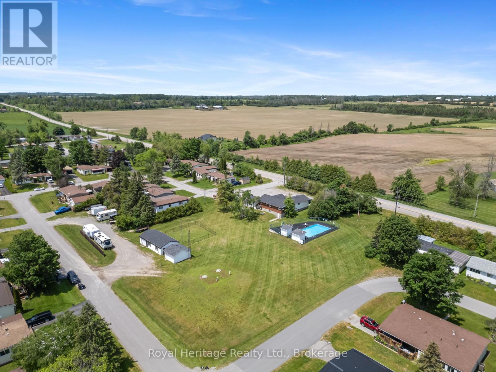 17 Circle Drive, Kawartha Lakes (Fenelon), Ontario  K9V 0H7 - Photo 3 - X13438356