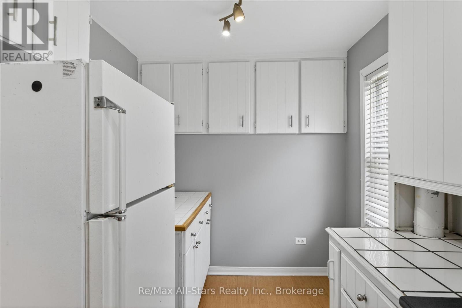 43 Melbourne Street E, Kawartha Lakes (Lindsay), Ontario  K9V 1X8 - Photo 18 - X13438382