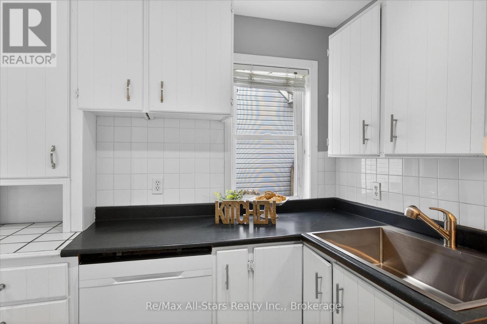 43 Melbourne Street E, Kawartha Lakes (Lindsay), Ontario  K9V 1X8 - Photo 19 - X13438382