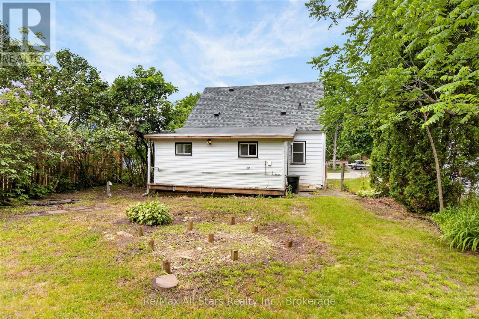 43 Melbourne Street E, Kawartha Lakes (Lindsay), Ontario  K9V 1X8 - Photo 23 - X13438382