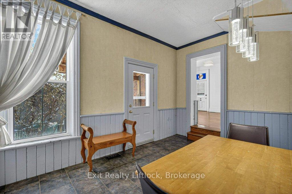 212 Barnardo Avenue, Peterborough (Northcrest Ward 5), Ontario  K9H 5V7 - Photo 14 - X13438964