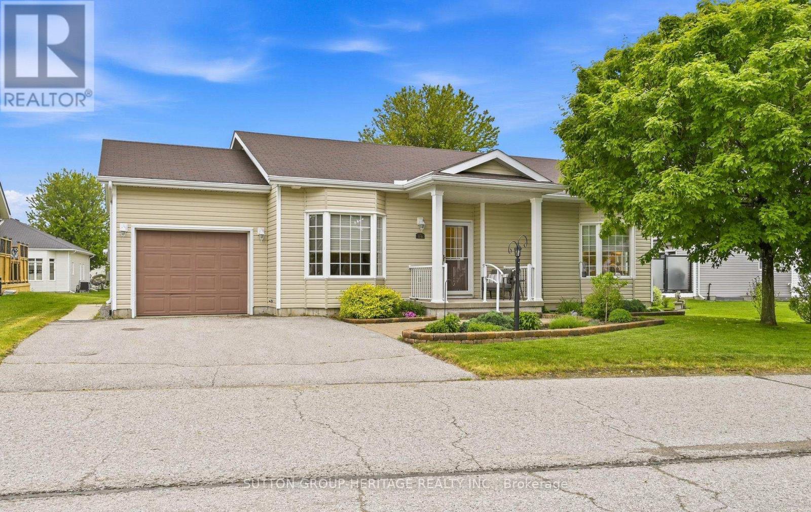 14 Heatherlea Drive, Clarington (Bowmanville), Ontario  L1B 0B1 - Photo 2 - E13441468