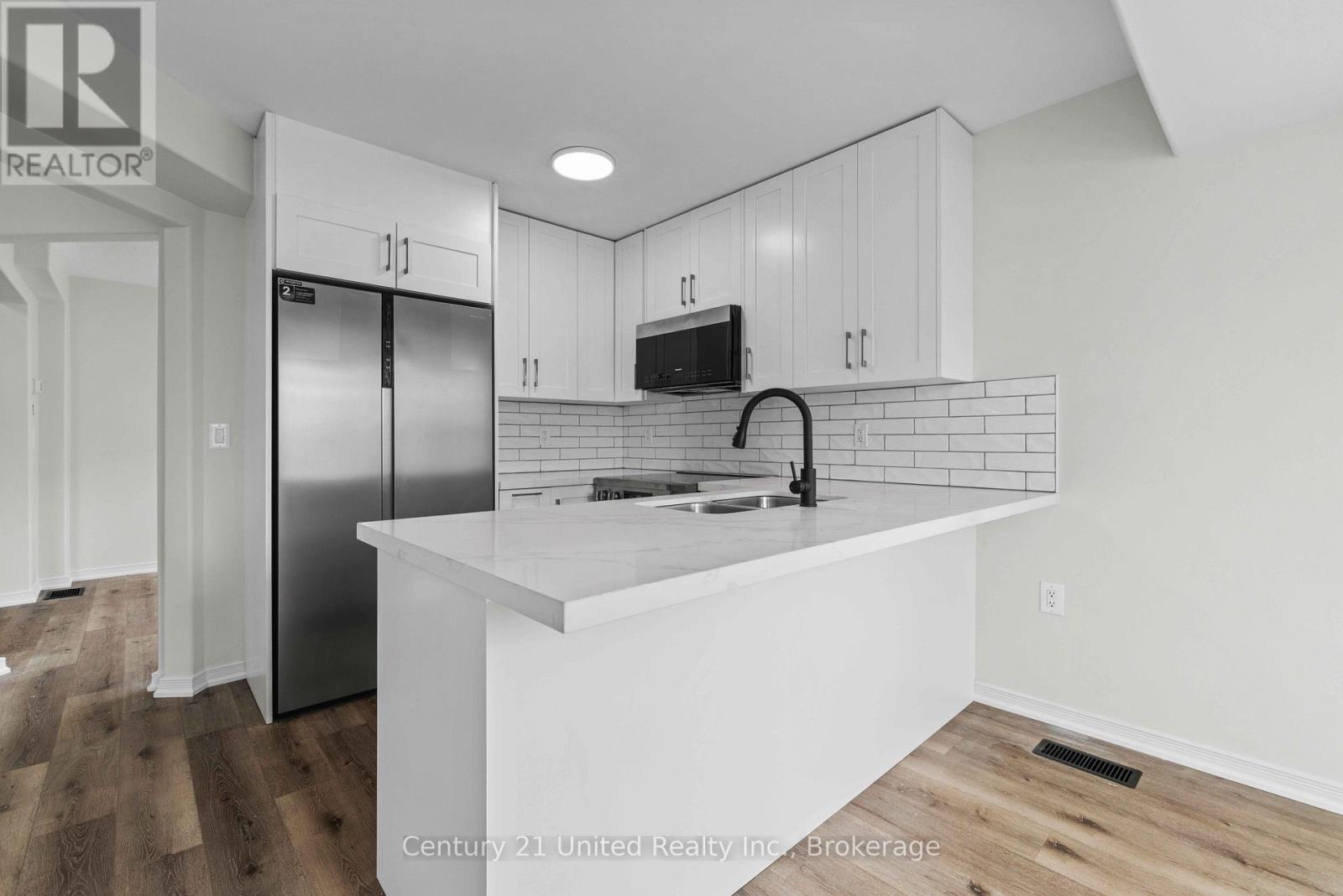 525 Clancy Crescent, Peterborough (Otonabee Ward 1), Ontario  K9K 2S1 - Photo 2 - X13441762