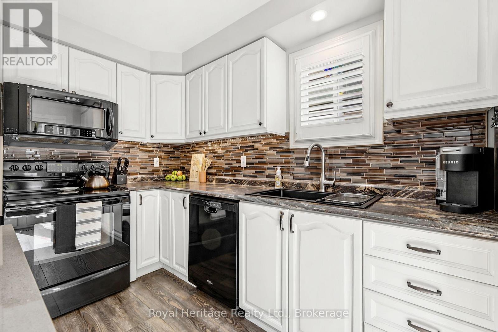 7 Waterview Lane, Clarington (Newcastle), Ontario  L1B 1N5 - Photo 10 - E13443670