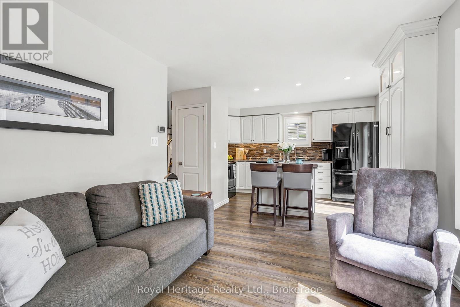 7 Waterview Lane, Clarington (Newcastle), Ontario  L1B 1N5 - Photo 7 - E13443670