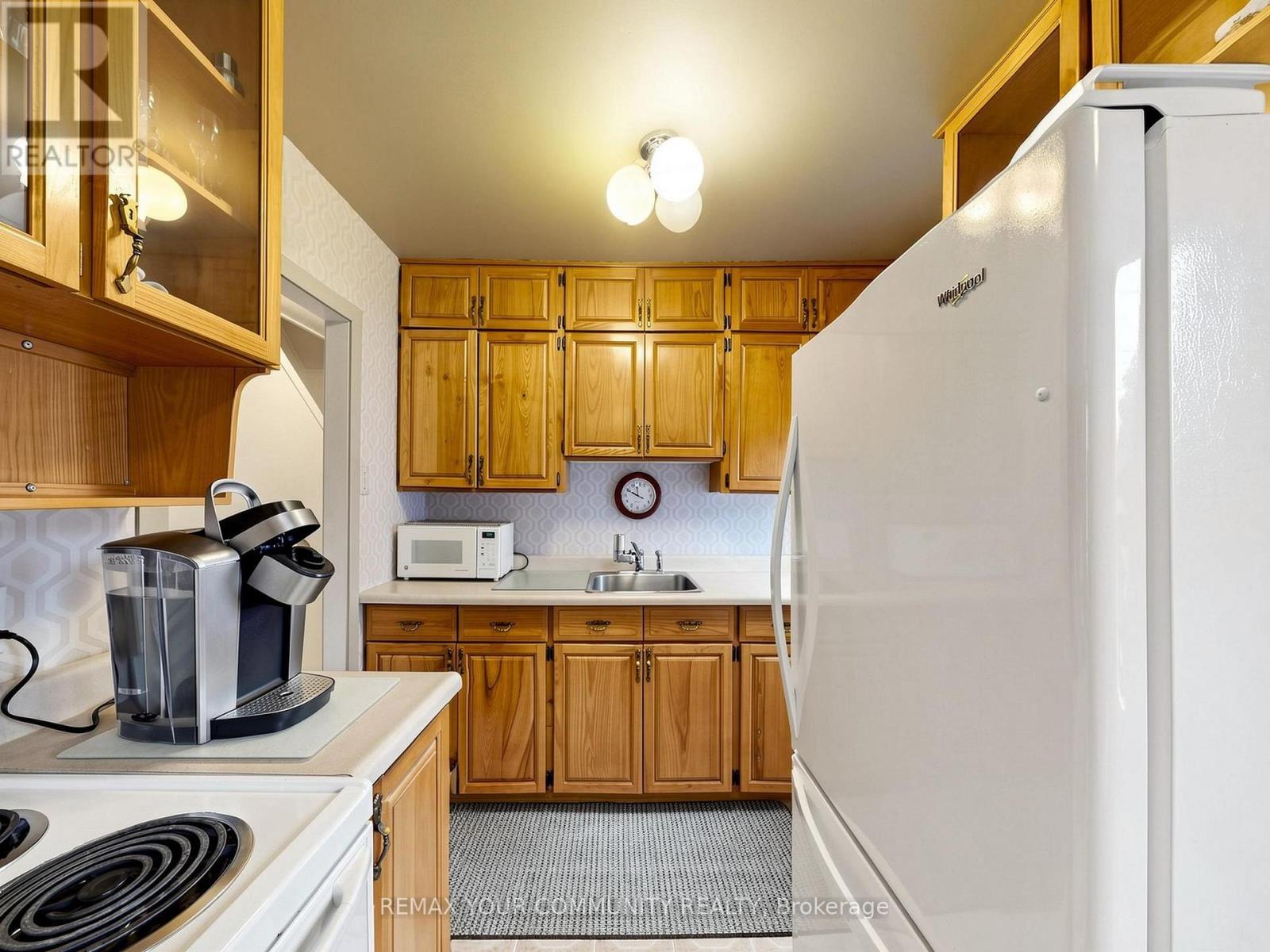 17 Colborne Street E, Kawartha Lakes (Lindsay), Ontario  K9V 1K2 - Photo 11 - X13443624