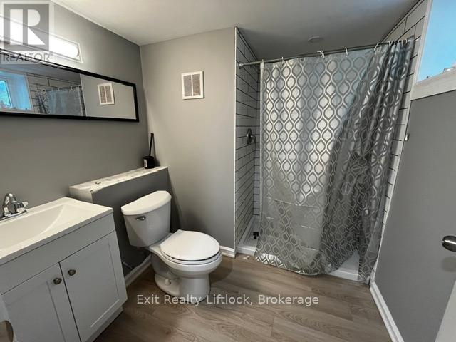 303 Caddy Street, Peterborough (Ashburnham Ward 4), Ontario  K9H 1M2 - Photo 10 - X13444328