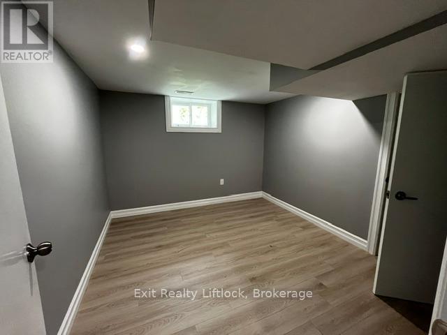 303 Caddy Street, Peterborough (Ashburnham Ward 4), Ontario  K9H 1M2 - Photo 9 - X13444328