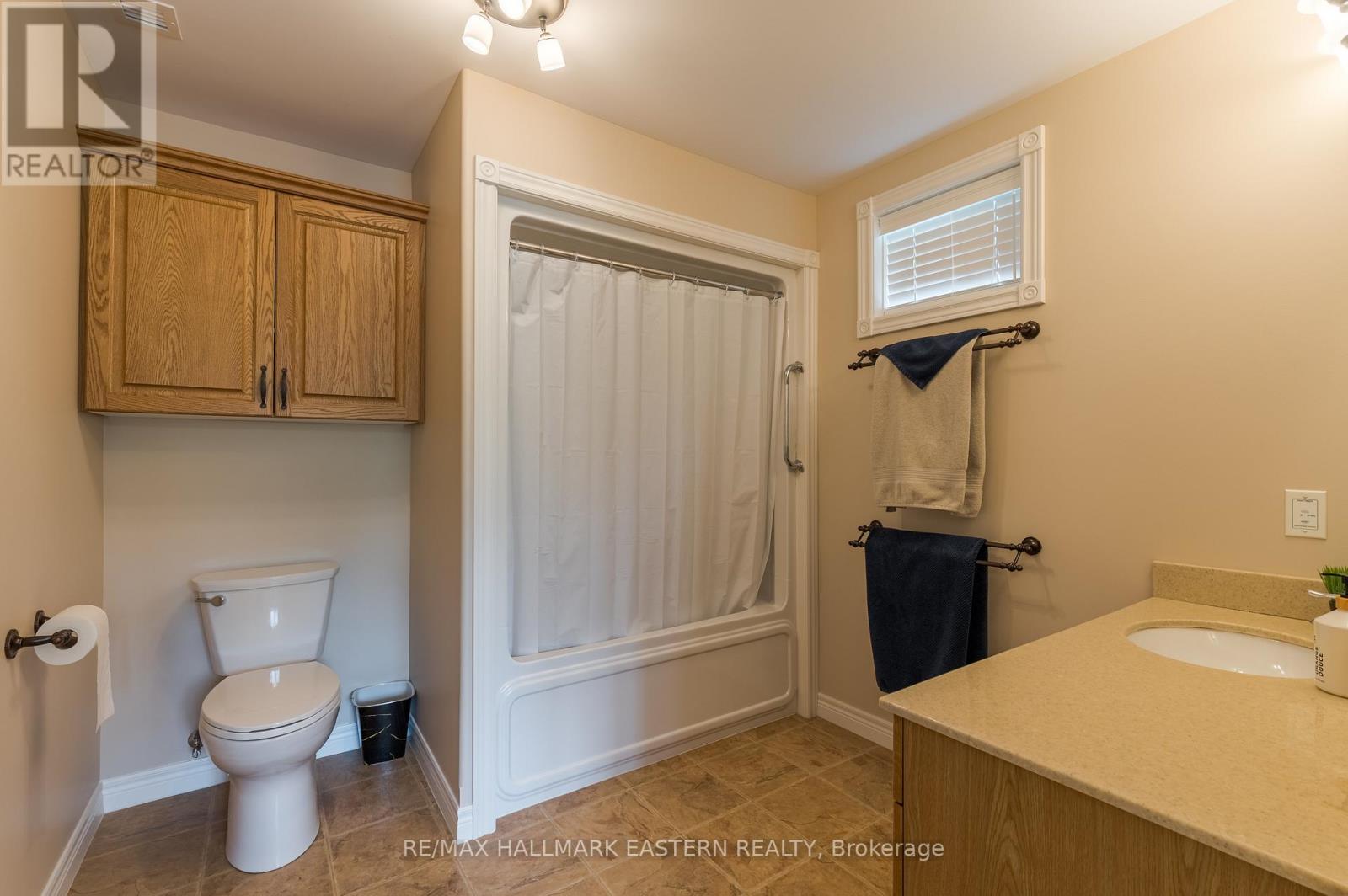 35 - 301 Carnegie Avenue, Peterborough (Northcrest Ward 5), Ontario  K9L 0B3 - Photo 34 - X13444340