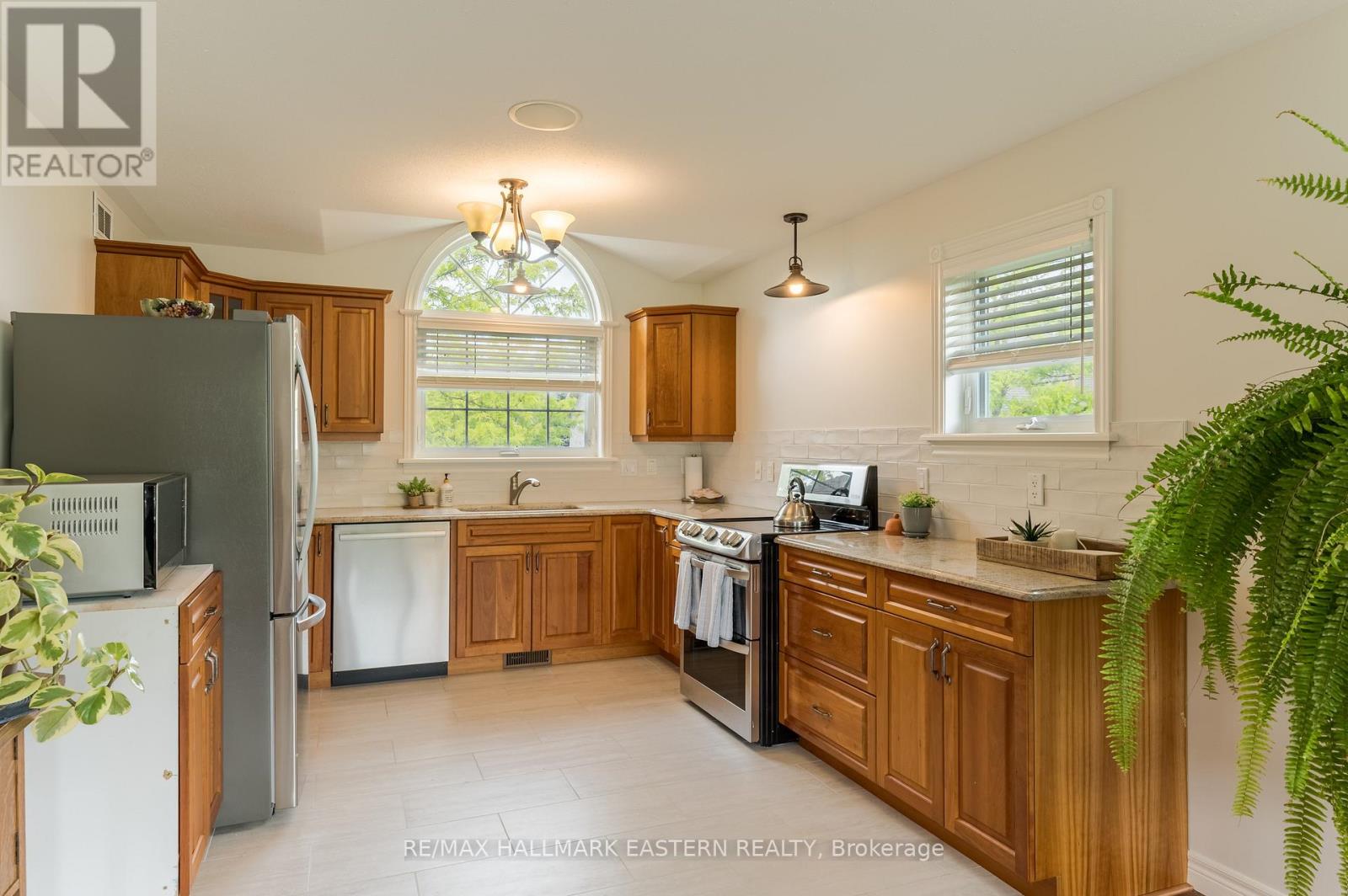 35 - 301 Carnegie Avenue, Peterborough (Northcrest Ward 5), Ontario  K9L 0B3 - Photo 4 - X13444340