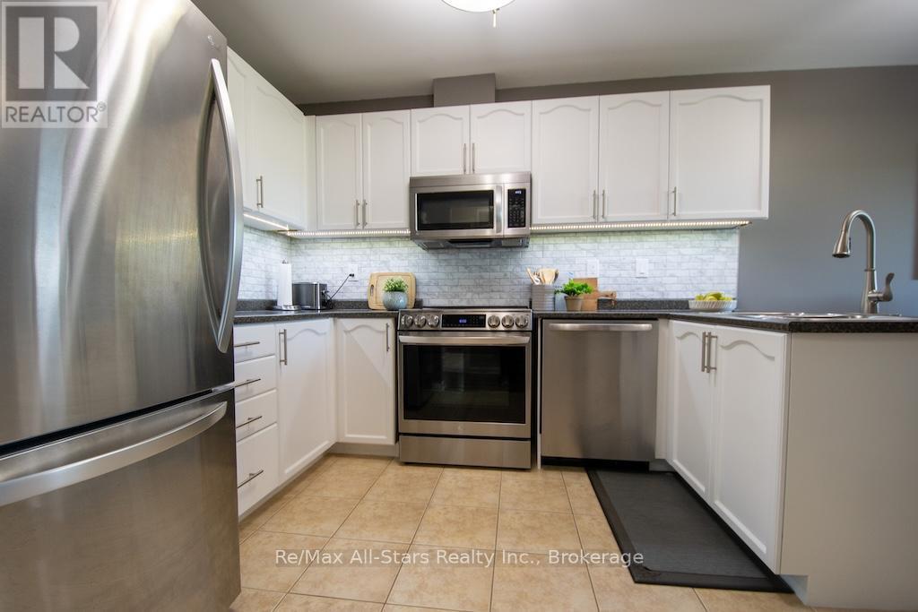 72 Cook Street, Kawartha Lakes (Lindsay), Ontario  K9V 0C7 - Photo 12 - X13444524