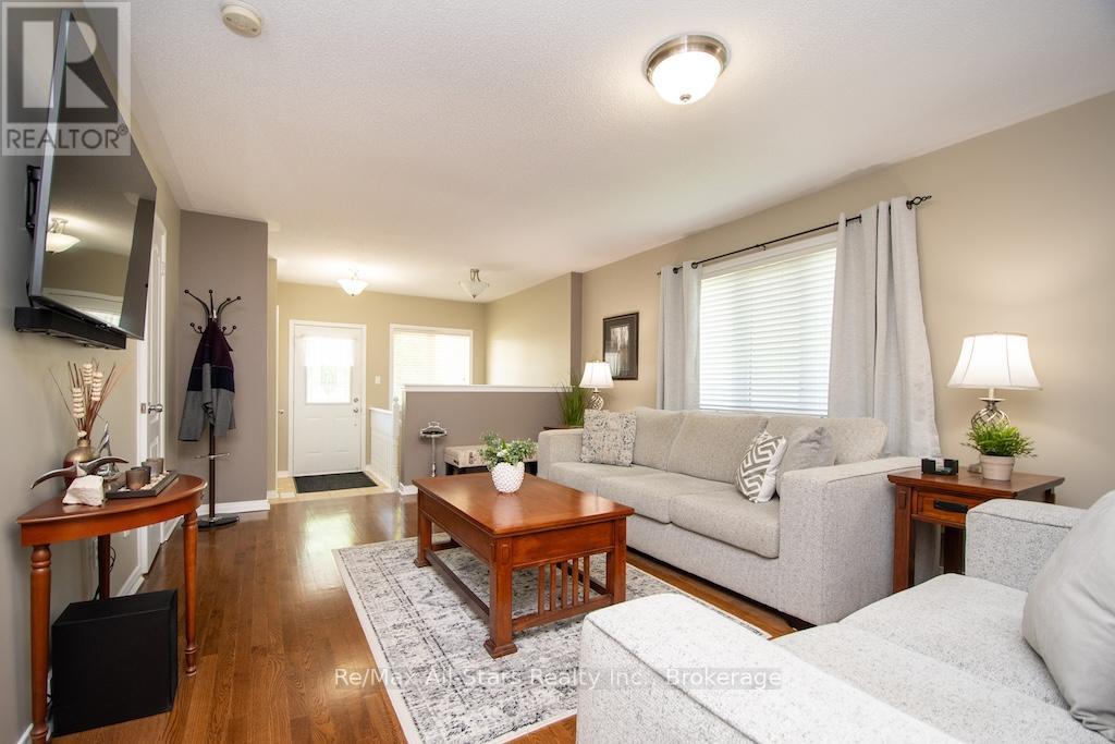 72 Cook Street, Kawartha Lakes (Lindsay), Ontario  K9V 0C7 - Photo 7 - X13444524