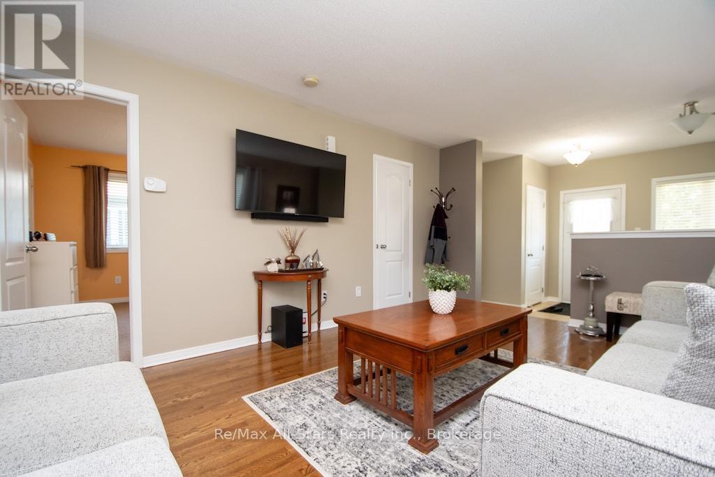 72 Cook Street, Kawartha Lakes (Lindsay), Ontario  K9V 0C7 - Photo 8 - X13444524