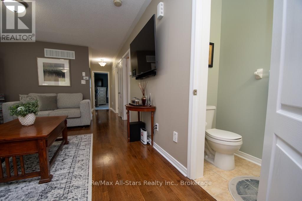 72 Cook Street, Kawartha Lakes (Lindsay), Ontario  K9V 0C7 - Photo 9 - X13444524