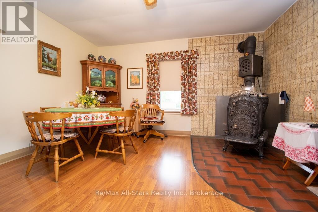 102 Queen Street, Kawartha Lakes (Lindsay), Ontario  K9V 1G6 - Photo 14 - X13444584