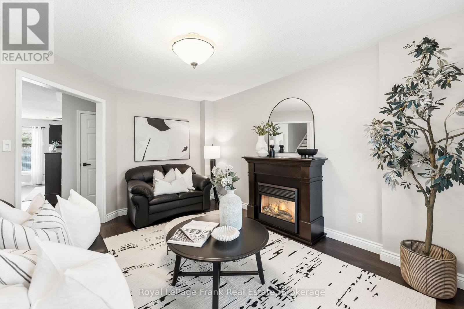 232 Shipway Avenue, Clarington (Newcastle), Ontario  L1B 1M8 - Photo 7 - E13445534