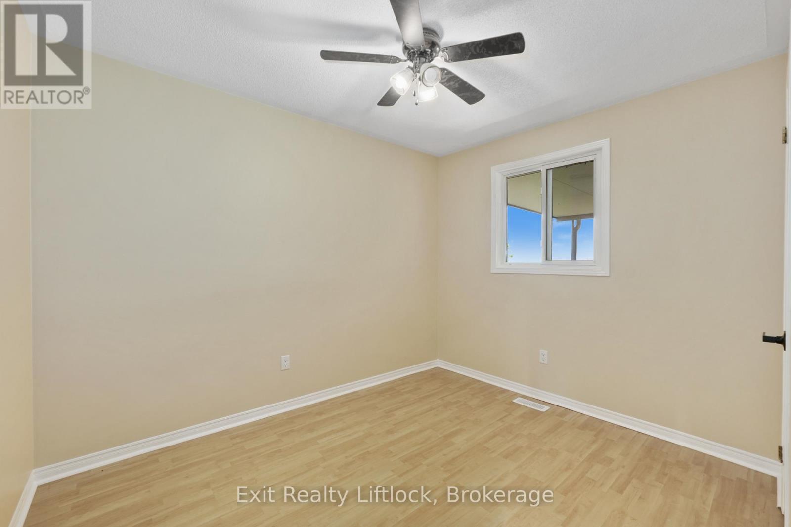 129 Towerhill Road, Peterborough (Northcrest Ward 5), Ontario  K9H 7M7 - Photo 10 - X13445378
