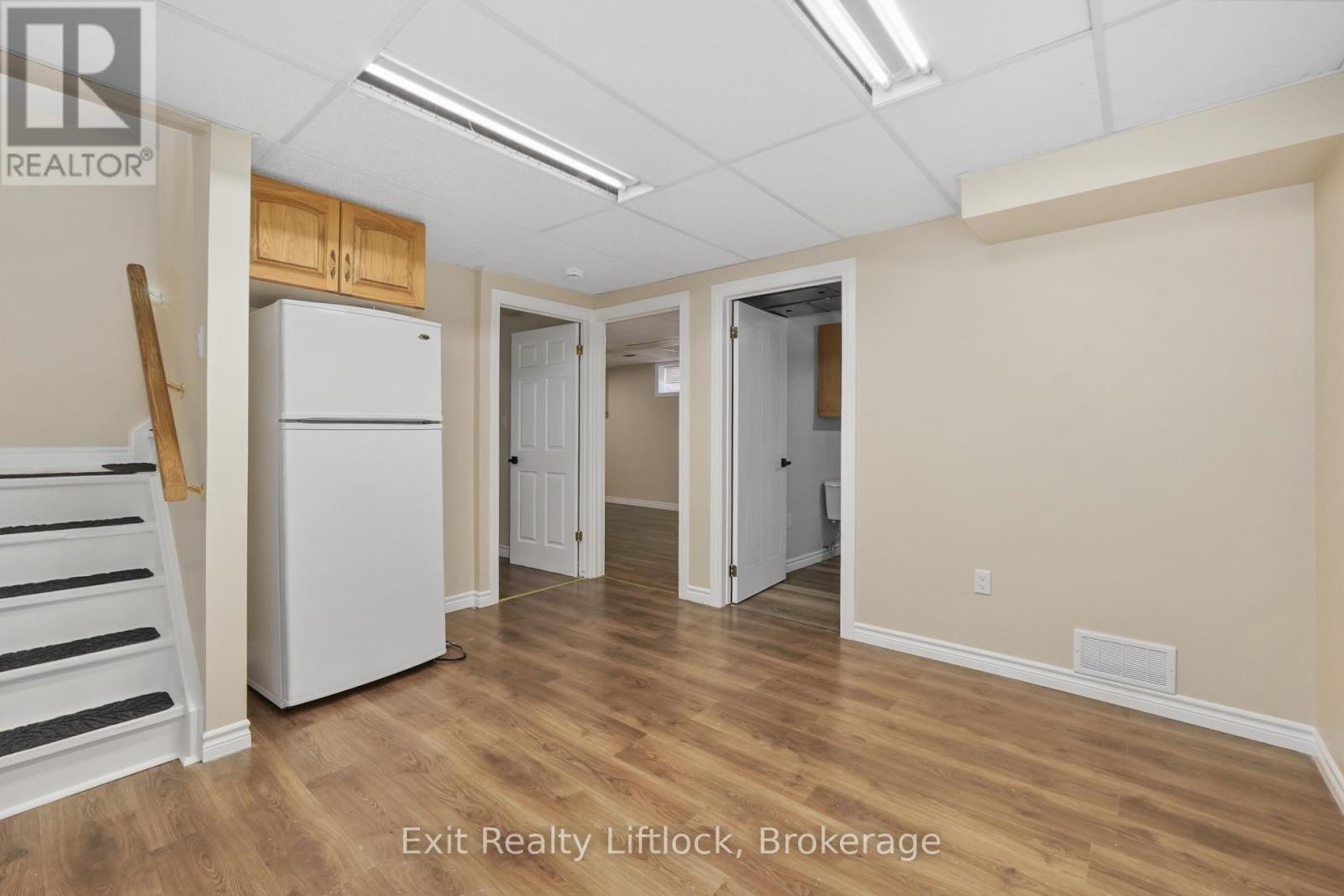 129 Towerhill Road, Peterborough (Northcrest Ward 5), Ontario  K9H 7M7 - Photo 12 - X13445378