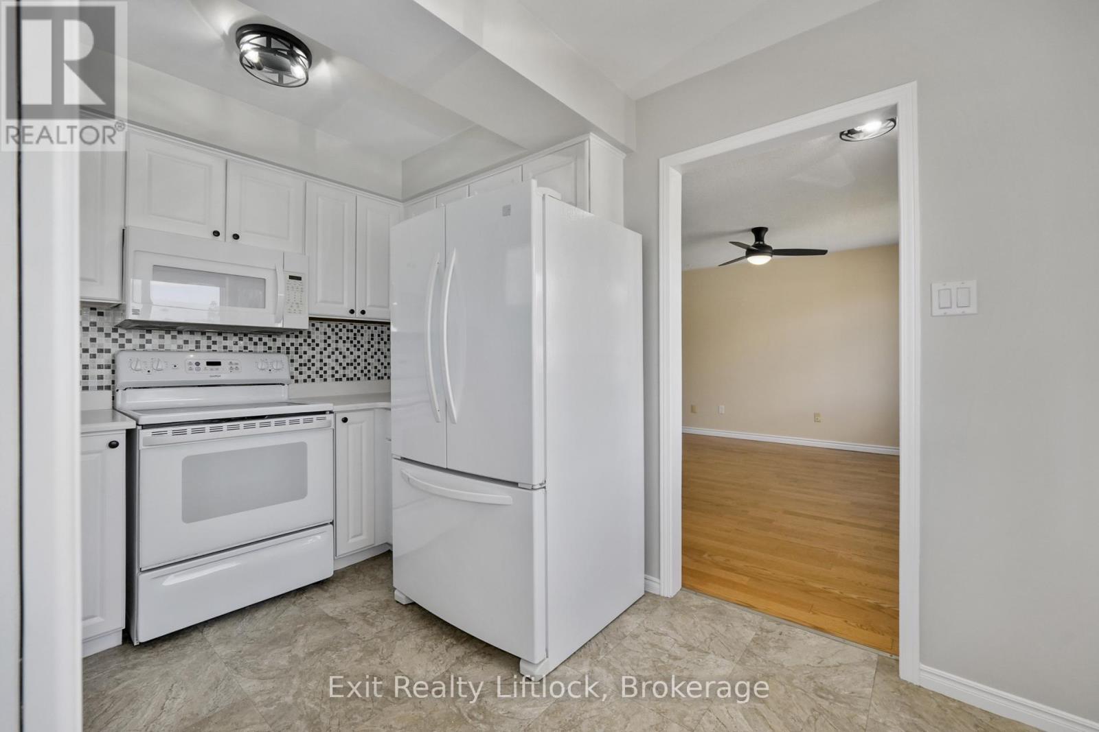 129 Towerhill Road, Peterborough (Northcrest Ward 5), Ontario  K9H 7M7 - Photo 8 - X13445378