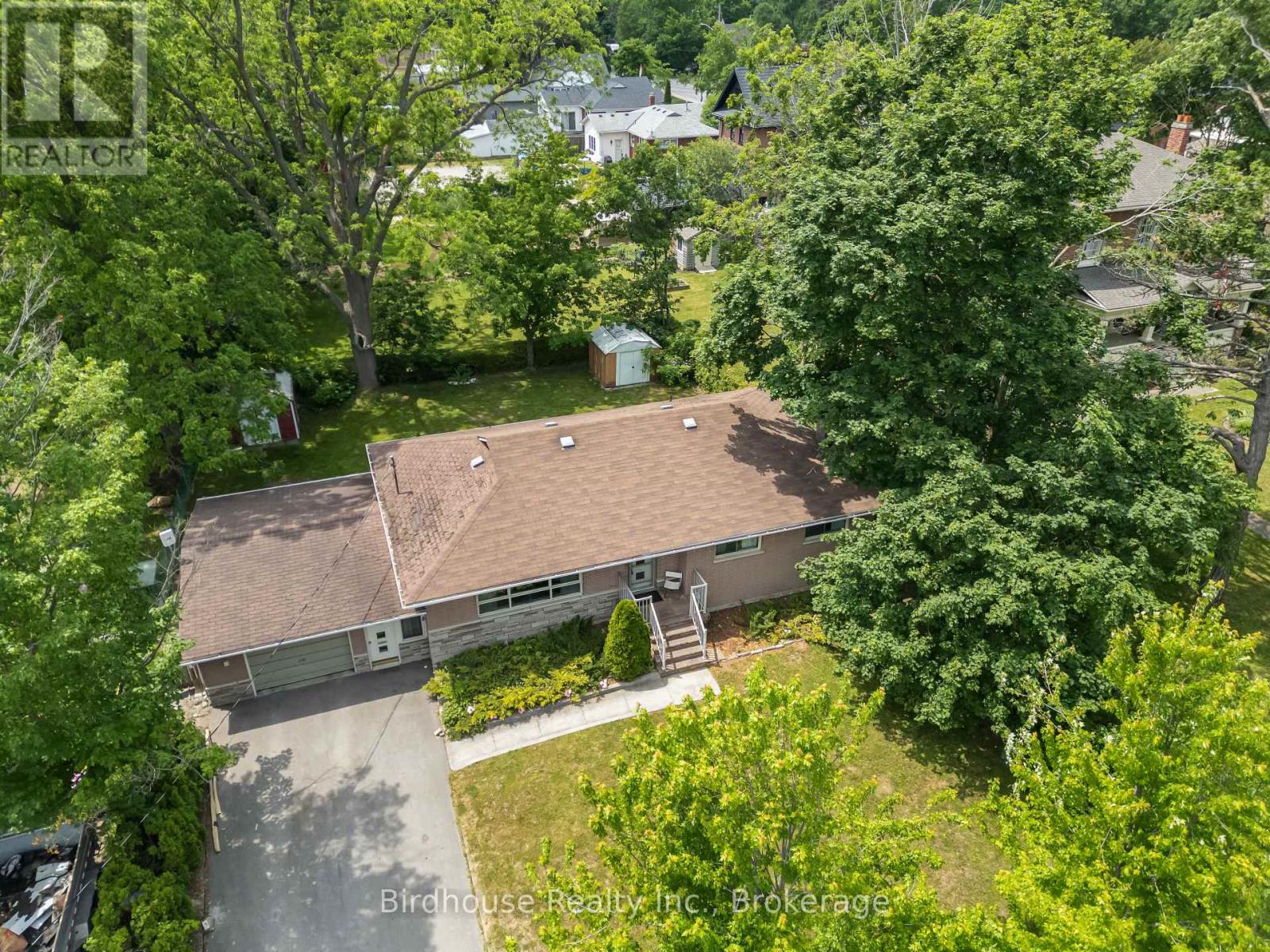 65 Victoria Avenue N, Kawartha Lakes (Lindsay), Ontario  K9V 4G6 - Photo 3 - X13445680