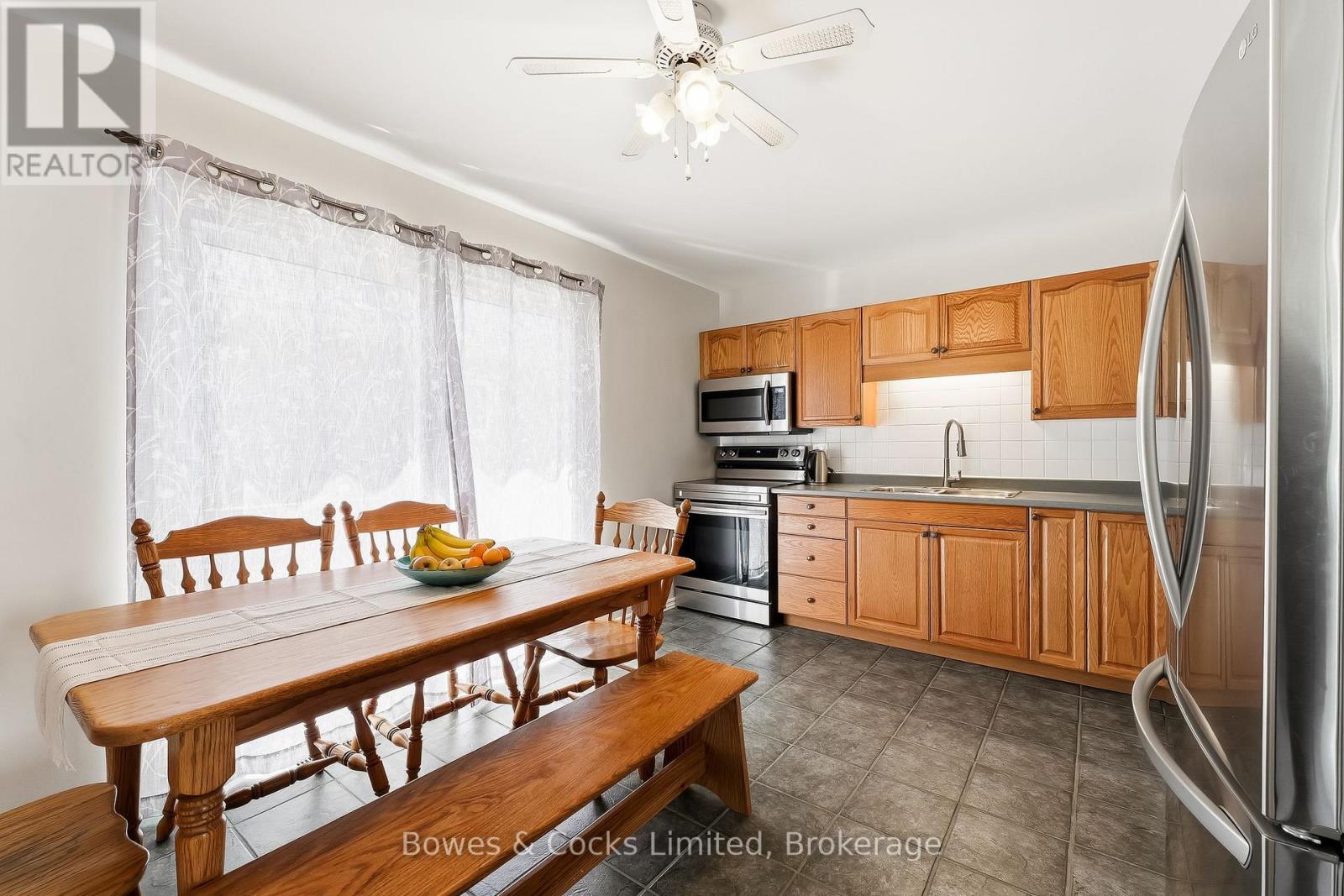 1247 Huntington Circle, Peterborough (Otonabee Ward 1), Ontario  K9K 2B4 - Photo 10 - X13446108