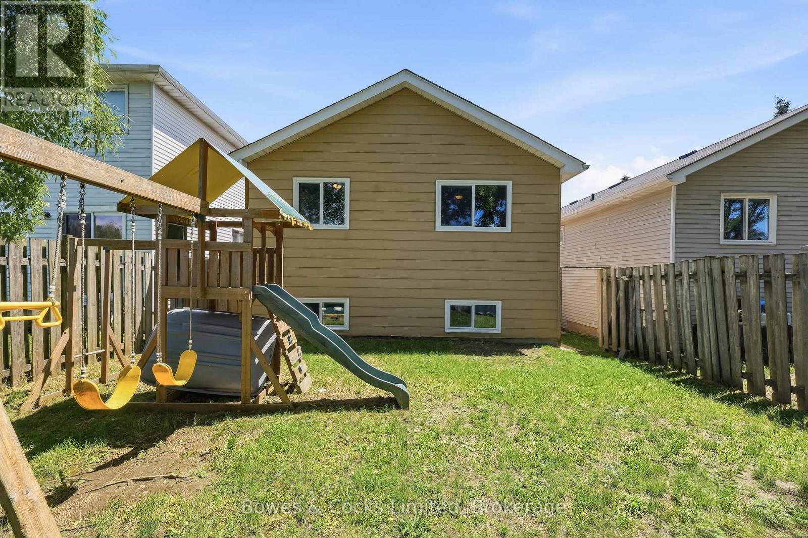 1247 Huntington Circle, Peterborough (Otonabee Ward 1), Ontario  K9K 2B4 - Photo 33 - X13446108
