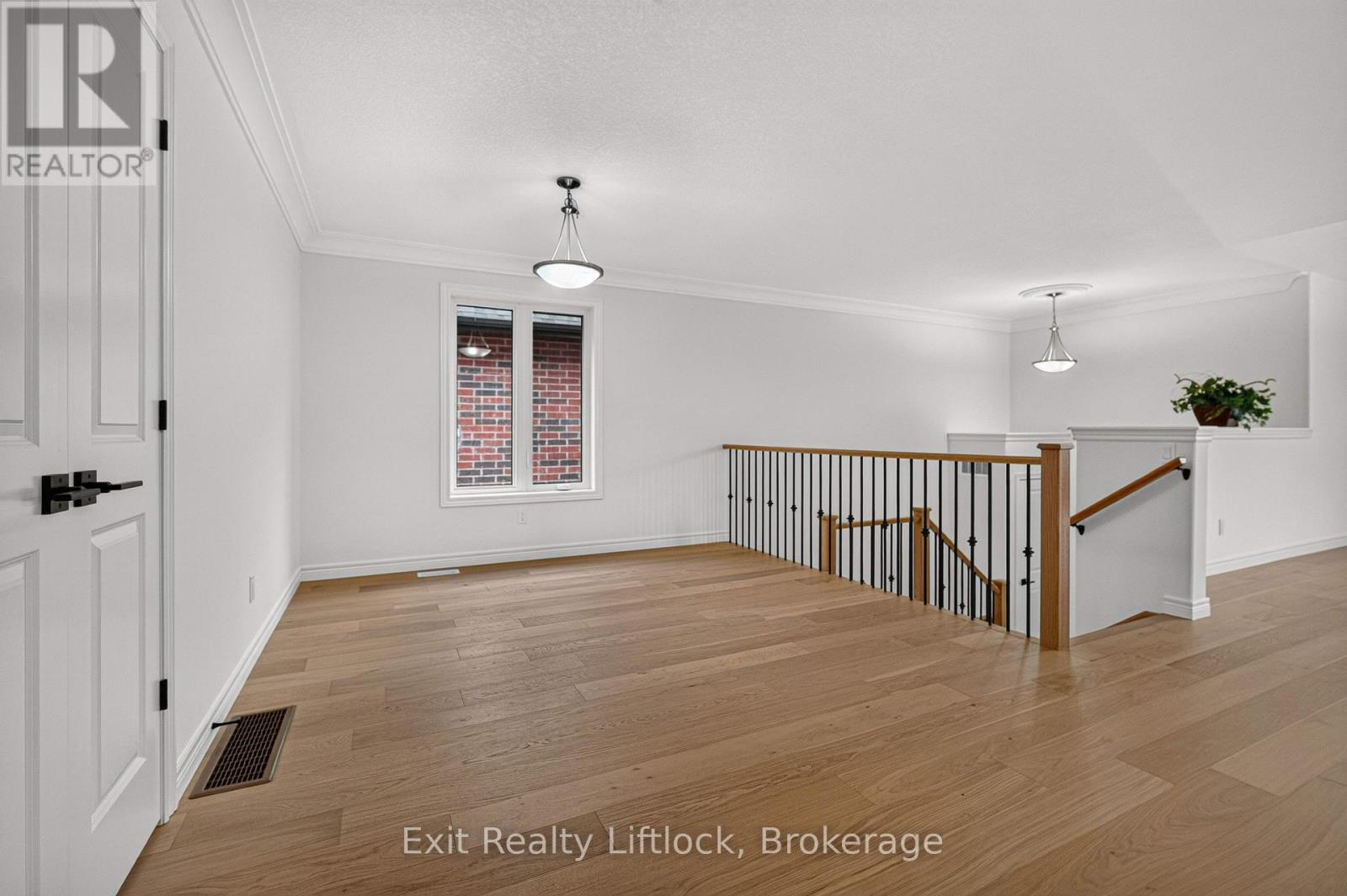 727 Latimer Way, Peterborough (Monaghan Ward 2), Ontario  K9K 0H4 - Photo 12 - X13446554