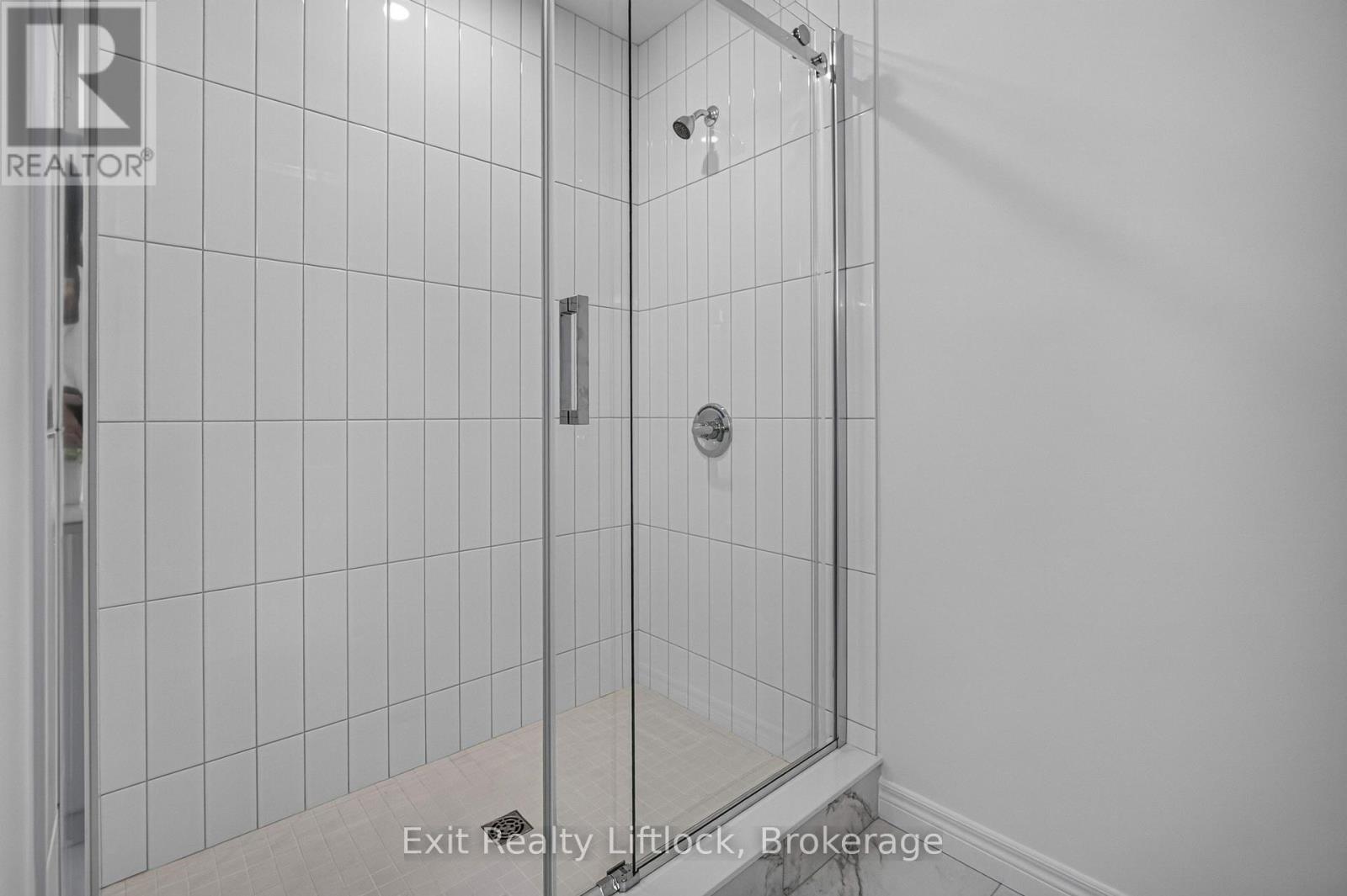 727 Latimer Way, Peterborough (Monaghan Ward 2), Ontario  K9K 0H4 - Photo 23 - X13446554