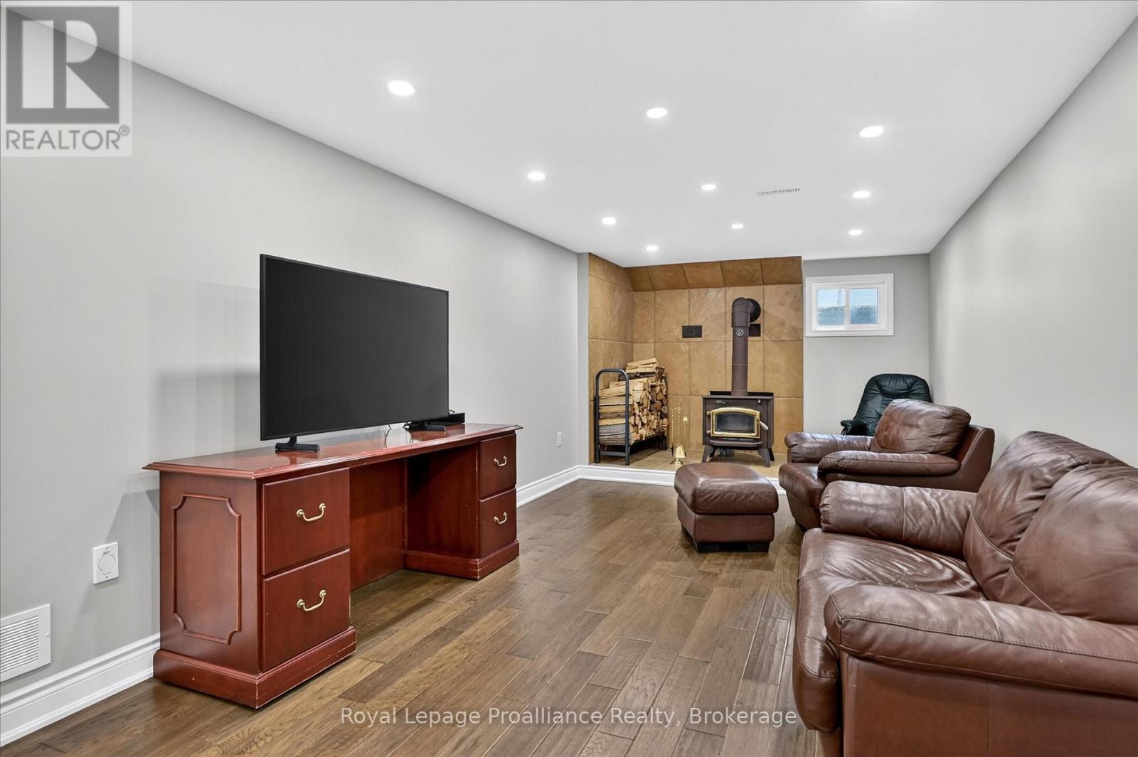59 Wallis Drive, Peterborough (Monaghan Ward 2), Ontario  K9J 6B9 - Photo 22 - X13446712