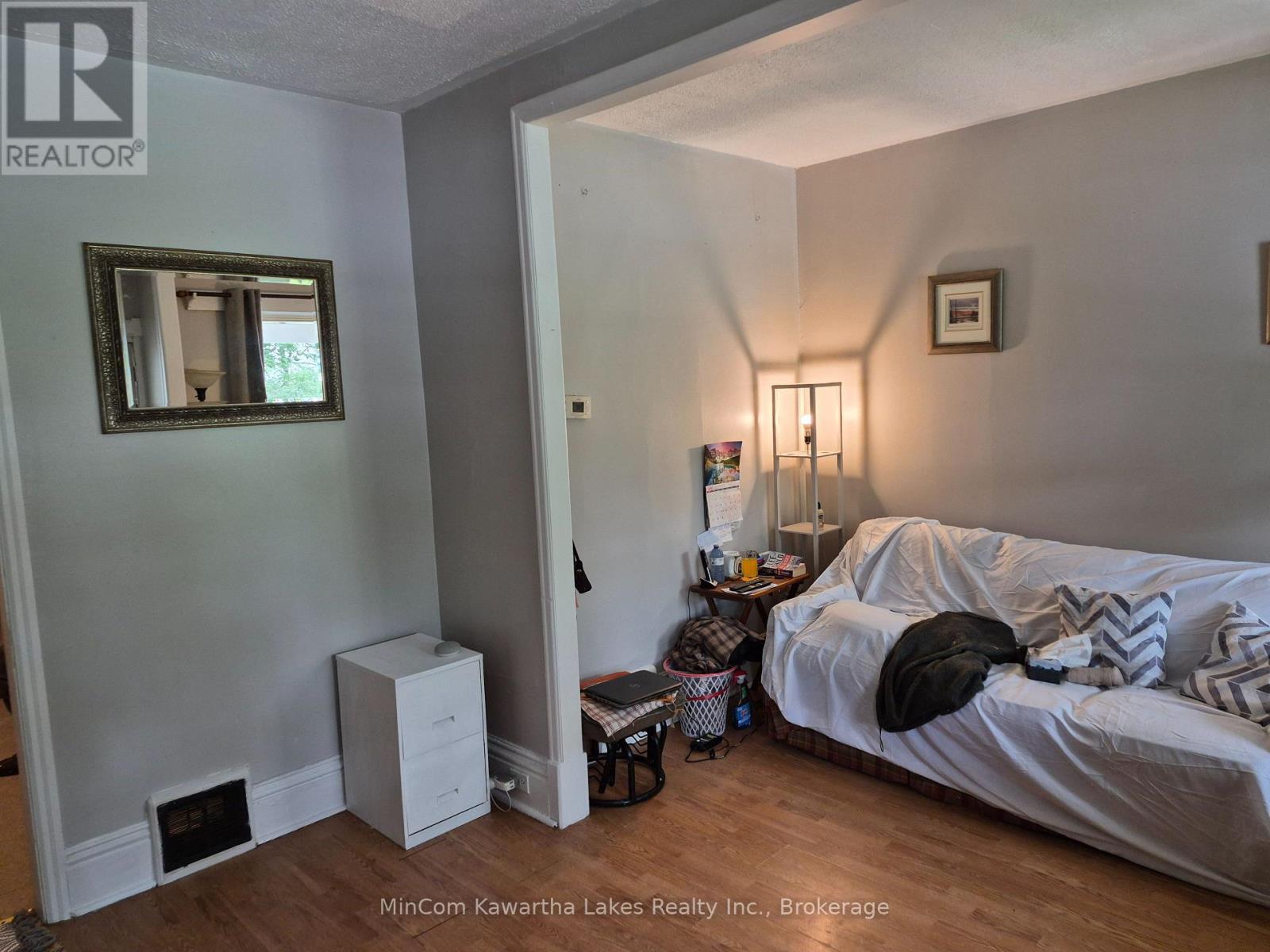 460 Driscoll Terrace, Peterborough (Ashburnham Ward 4), Ontario  K9H 1T7 - Photo 3 - X13446744