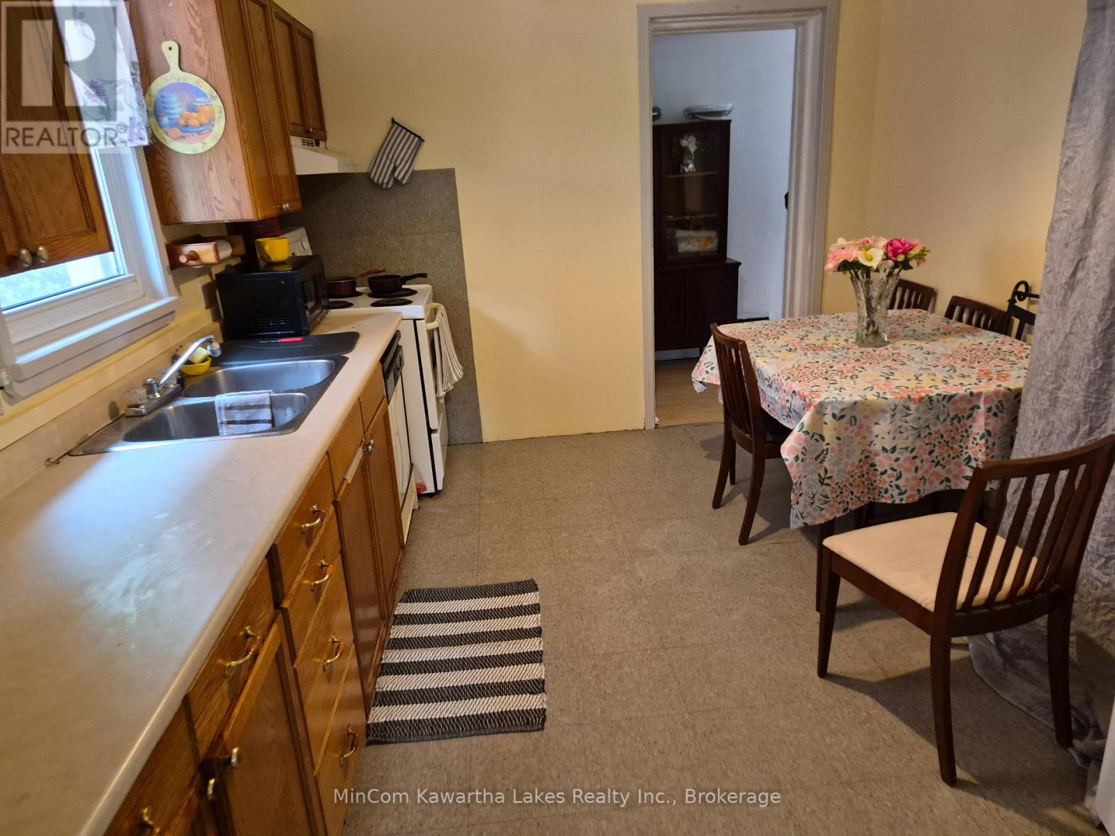 460 Driscoll Terrace, Peterborough (Ashburnham Ward 4), Ontario  K9H 1T7 - Photo 6 - X13446744
