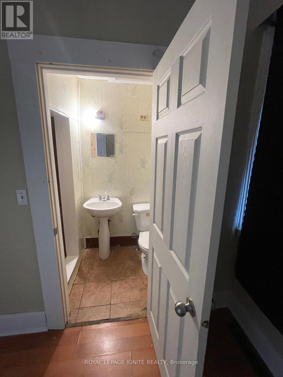 118 Lindsay Street S, Kawartha Lakes (Lindsay), Ontario  K9V 2M7 - Photo 12 - X13446332