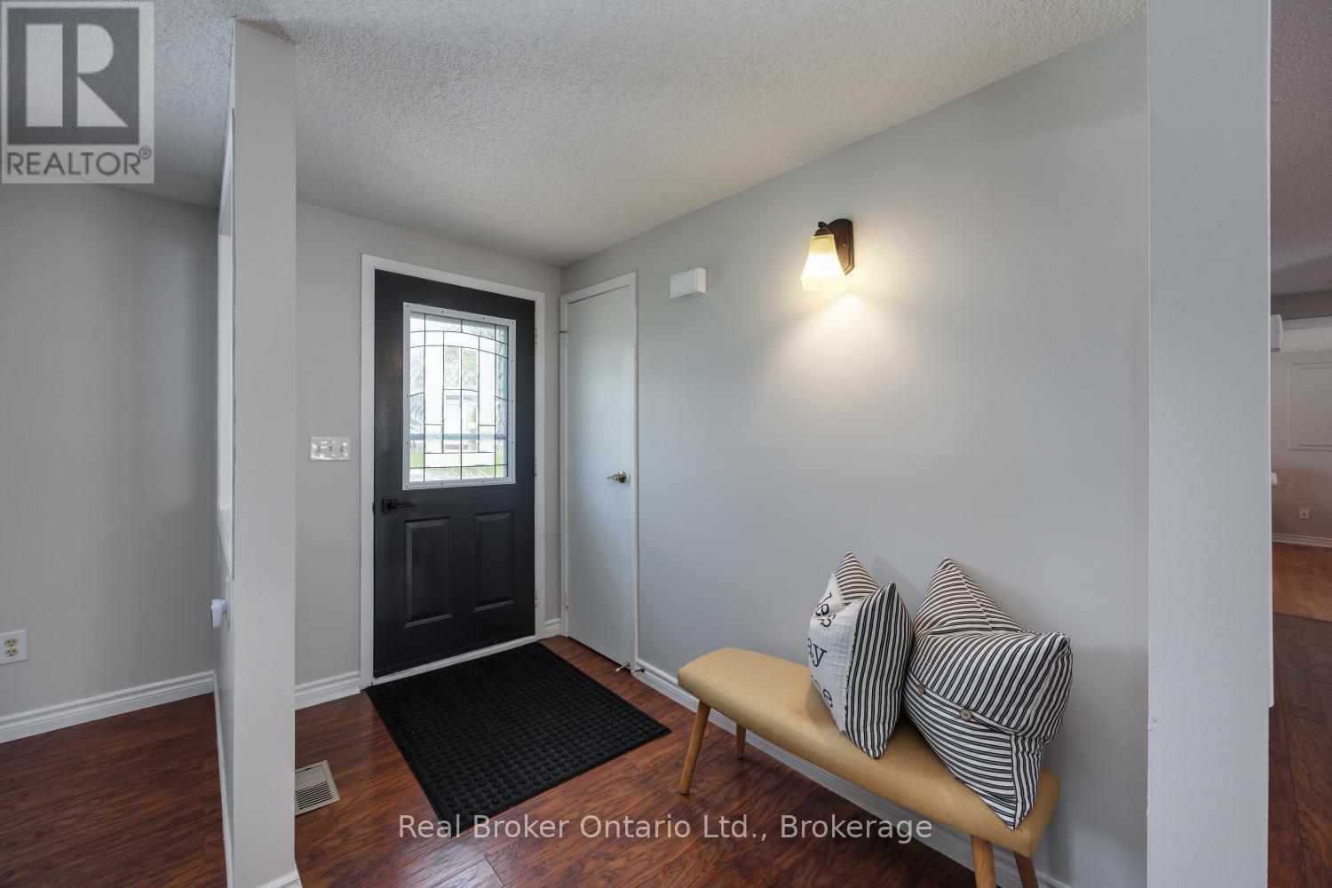 115 Wilmot Trail, Clarington (Newcastle), Ontario  L1B 1A8 - Photo 6 - E13447890