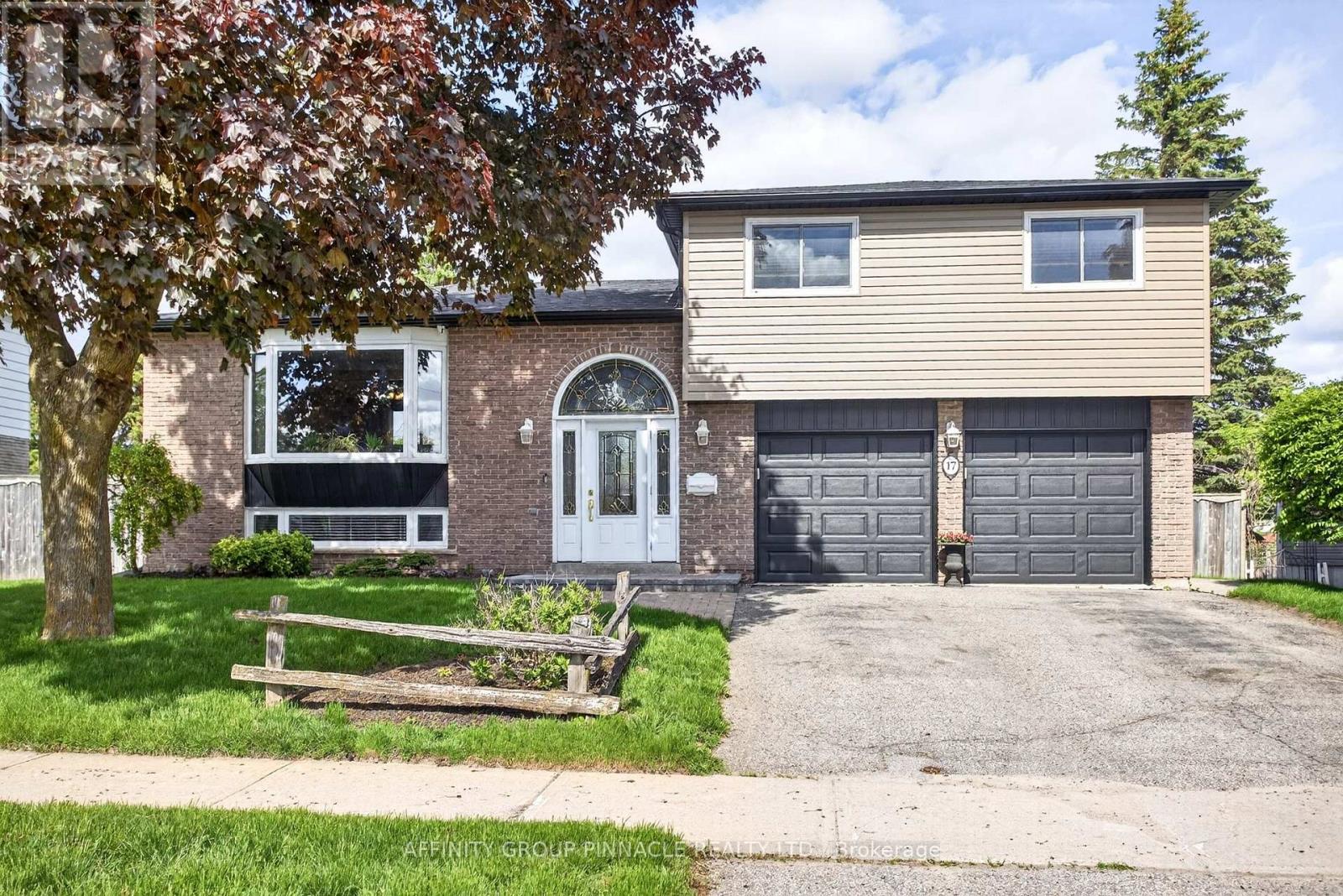 17 Edgewood Drive E, Kawartha Lakes (Lindsay), Ontario  K9V 4W2 - Photo 2 - X13447886
