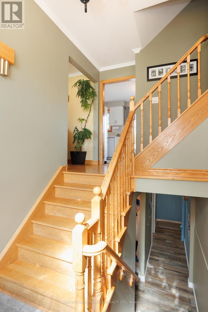 17 Edgewood Drive E, Kawartha Lakes (Lindsay), Ontario  K9V 4W2 - Photo 5 - X13447886
