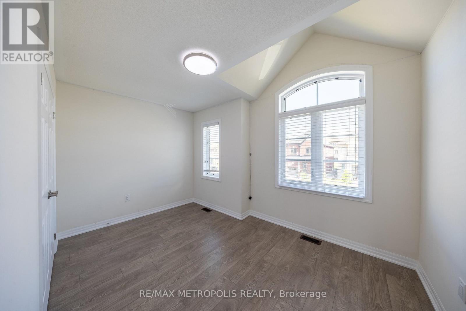 39 Northrop Avenue, Clarington (Newcastle), Ontario  L1B 0W6 - Photo 20 - E13448058