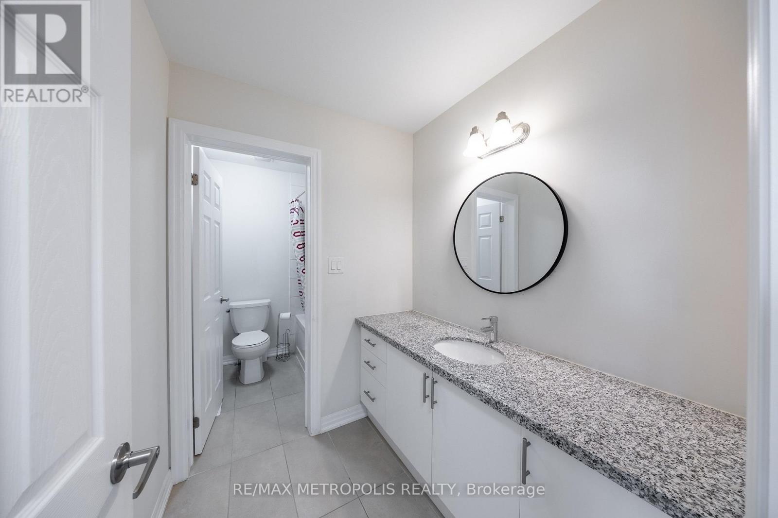 39 Northrop Avenue, Clarington (Newcastle), Ontario  L1B 0W6 - Photo 22 - E13448058