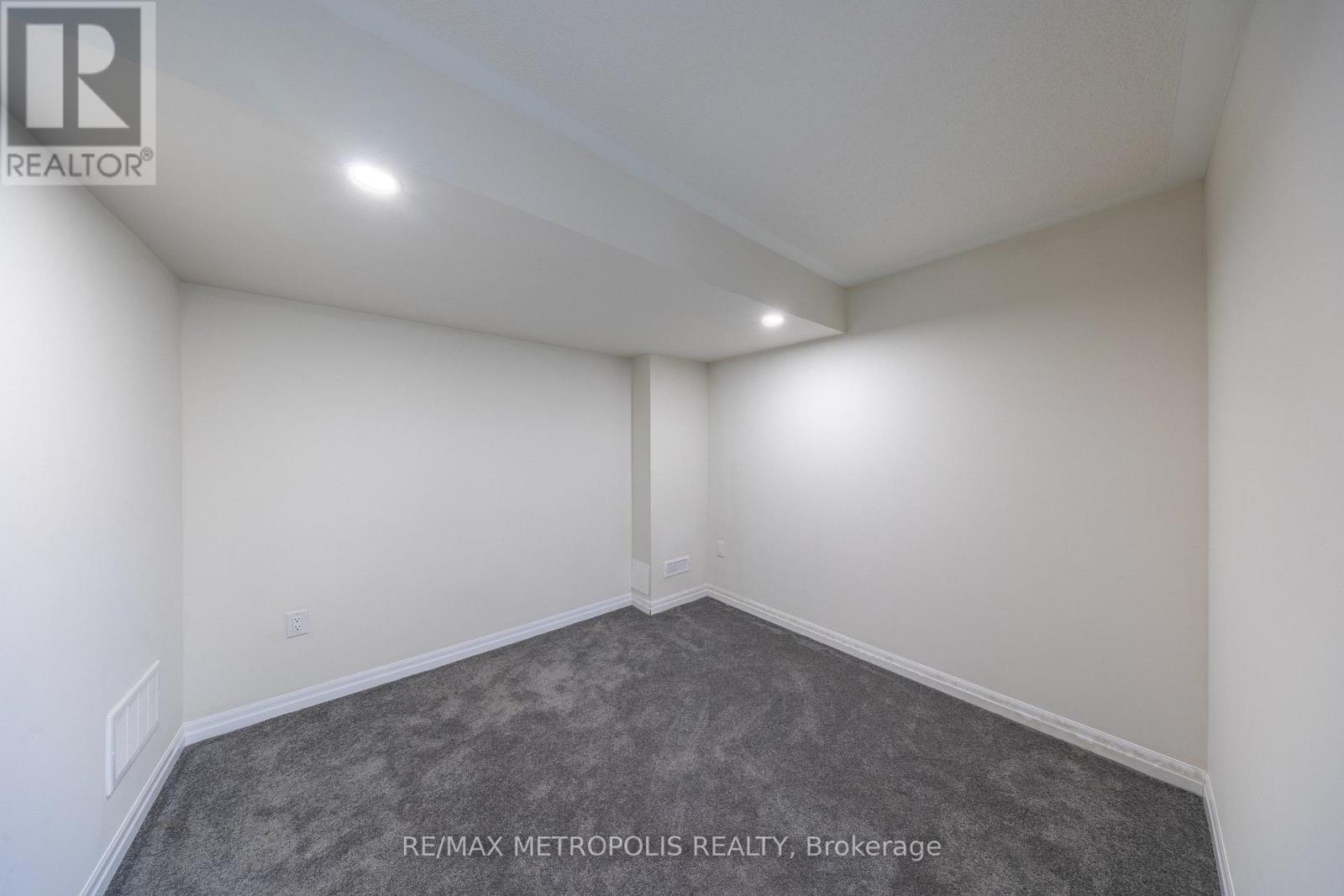 39 Northrop Avenue, Clarington (Newcastle), Ontario  L1B 0W6 - Photo 26 - E13448058