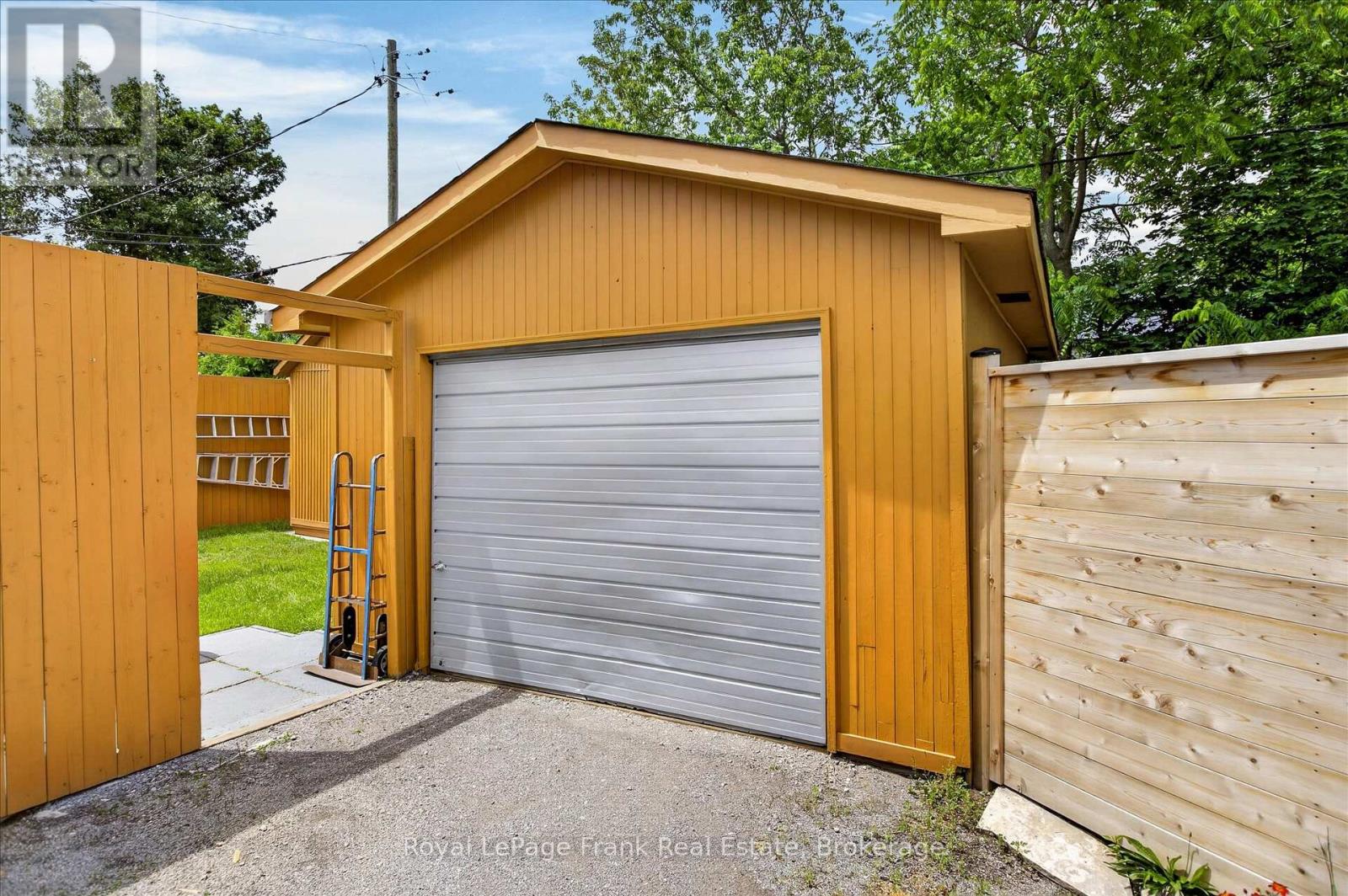 500 Glengarry Avenue, Peterborough (Northcrest Ward 5), Ontario  K9H 4Y4 - Photo 17 - X13450540