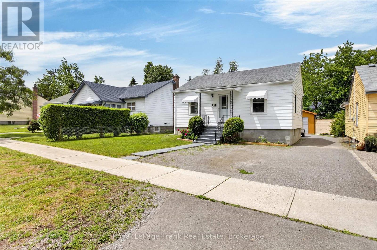 500 Glengarry Avenue, Peterborough (Northcrest Ward 5), Ontario  K9H 4Y4 - Photo 3 - X13450540