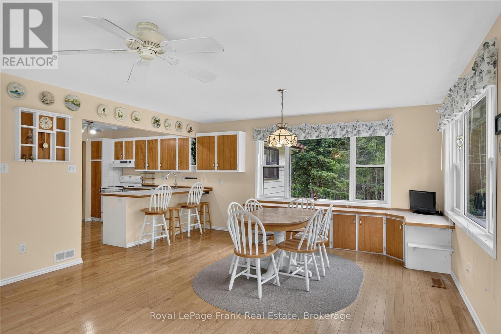 18 Redwood Court, Peterborough (Monaghan Ward 2), Ontario  K9K 1M5 - Photo 17 - X13451096