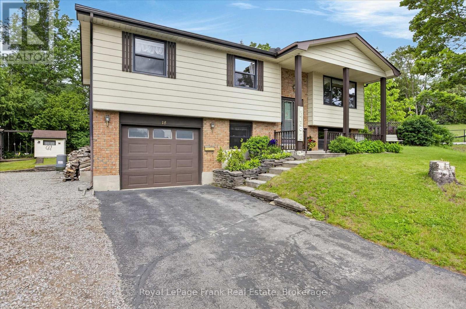 18 Redwood Court, Peterborough (Monaghan Ward 2), Ontario  K9K 1M5 - Photo 2 - X13451096